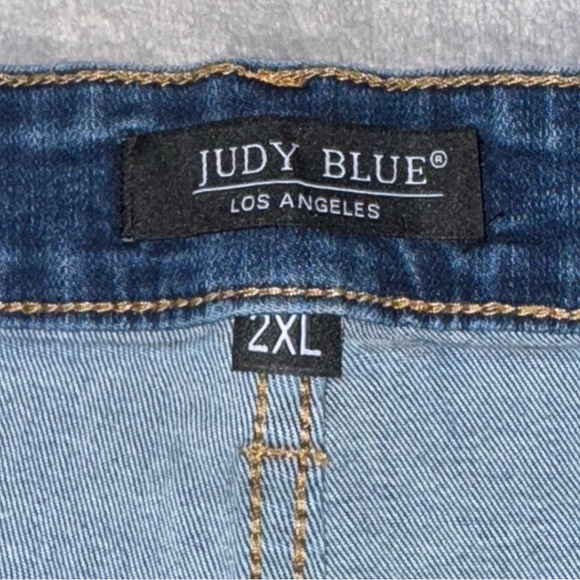 Judy Blue Galaxy Splash Denim Jean Shorts Women’s Size 2XL - Picture 6 of 11